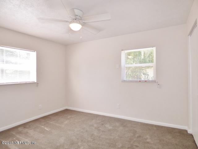 9453 Sibbald Road Jacksonville, FL 32208 - Photo 6 of 9 6 (640x480)