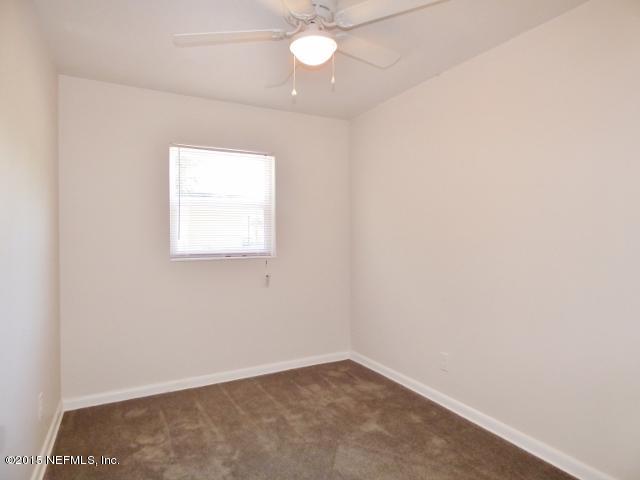 9453 Sibbald Road Jacksonville, FL 32208 - Photo 7 of 9 7 (640x480)