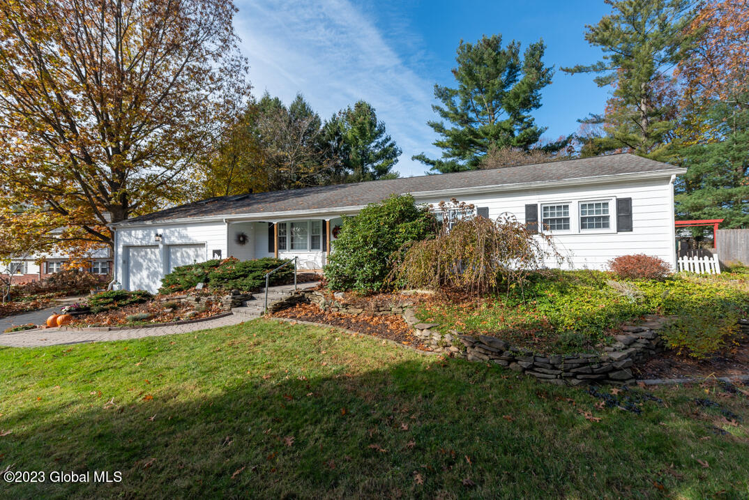 3 Ridge Lane Ballston Lake, NY 12019 - Photo 2 of 32 DSC_6143
