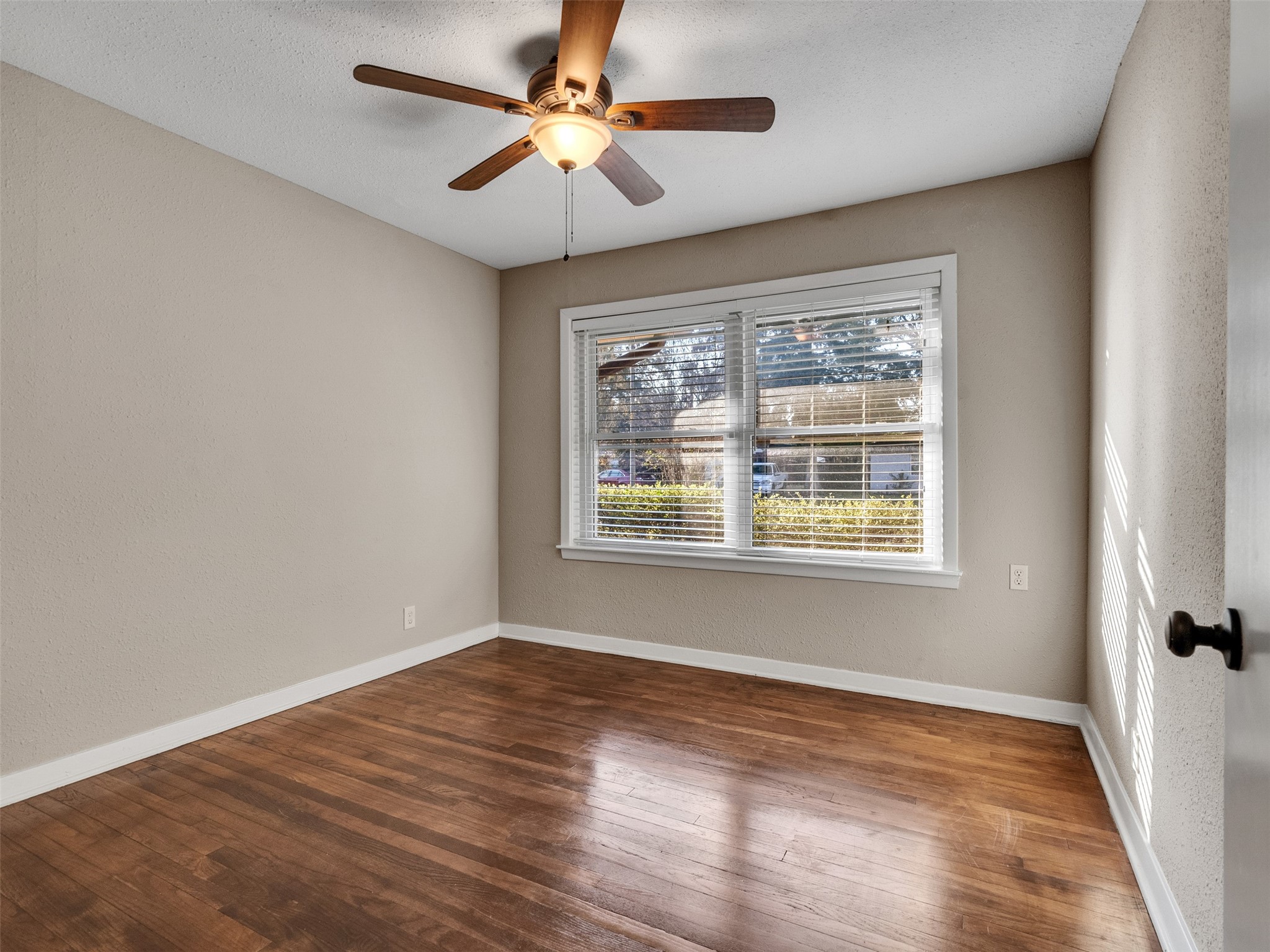 219 East Janisch Road Houston, TX 77022 - Photo 14 of 20