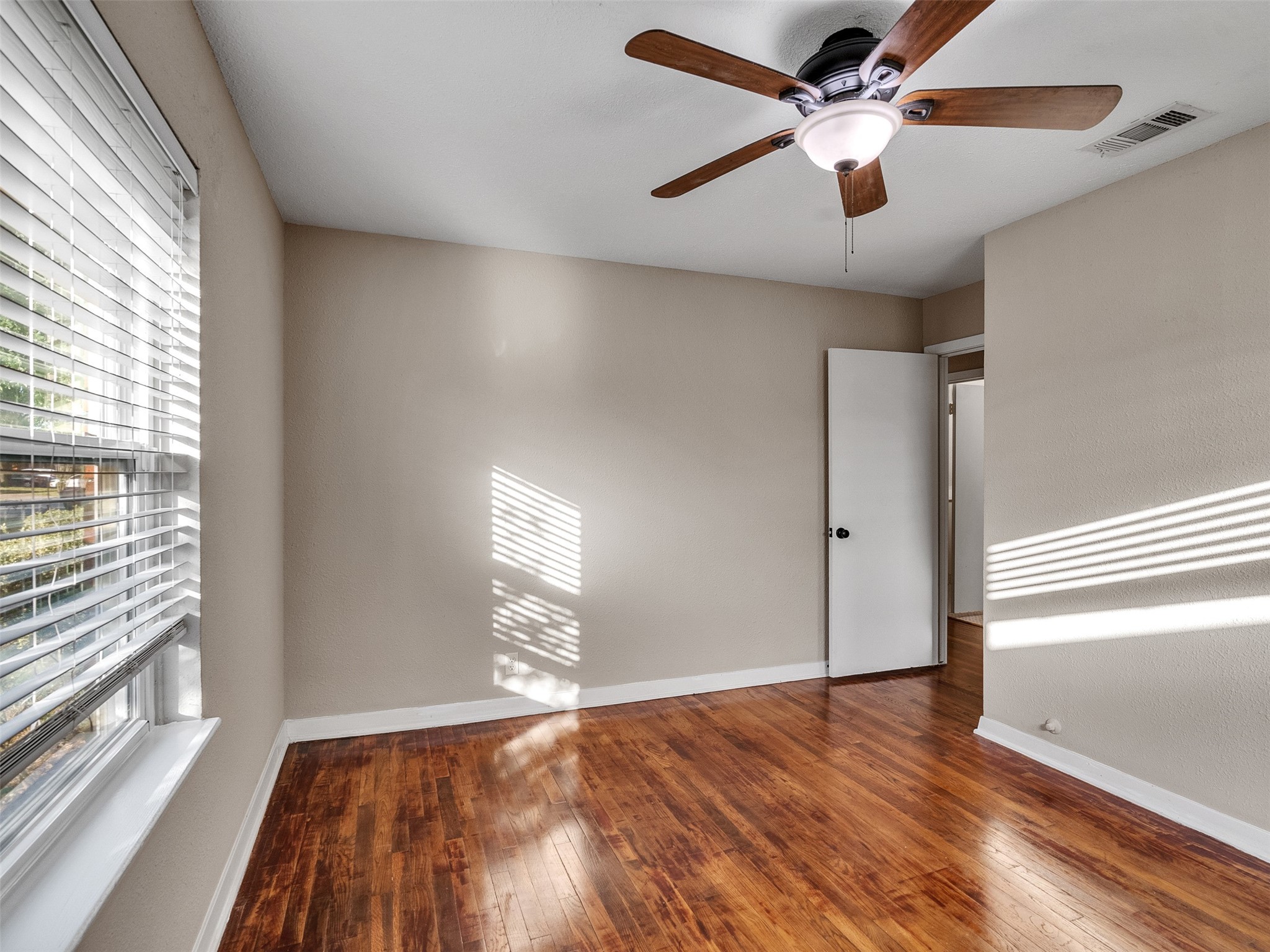 219 East Janisch Road Houston, TX 77022 - Photo 16 of 20