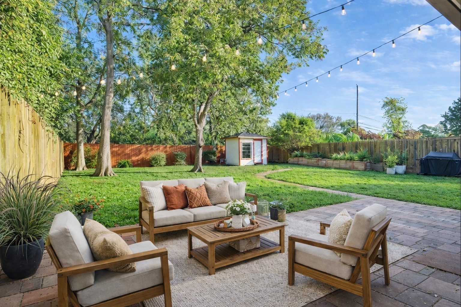 219 East Janisch Road Houston, TX 77022 - Photo 17 of 20 Virtually Staged