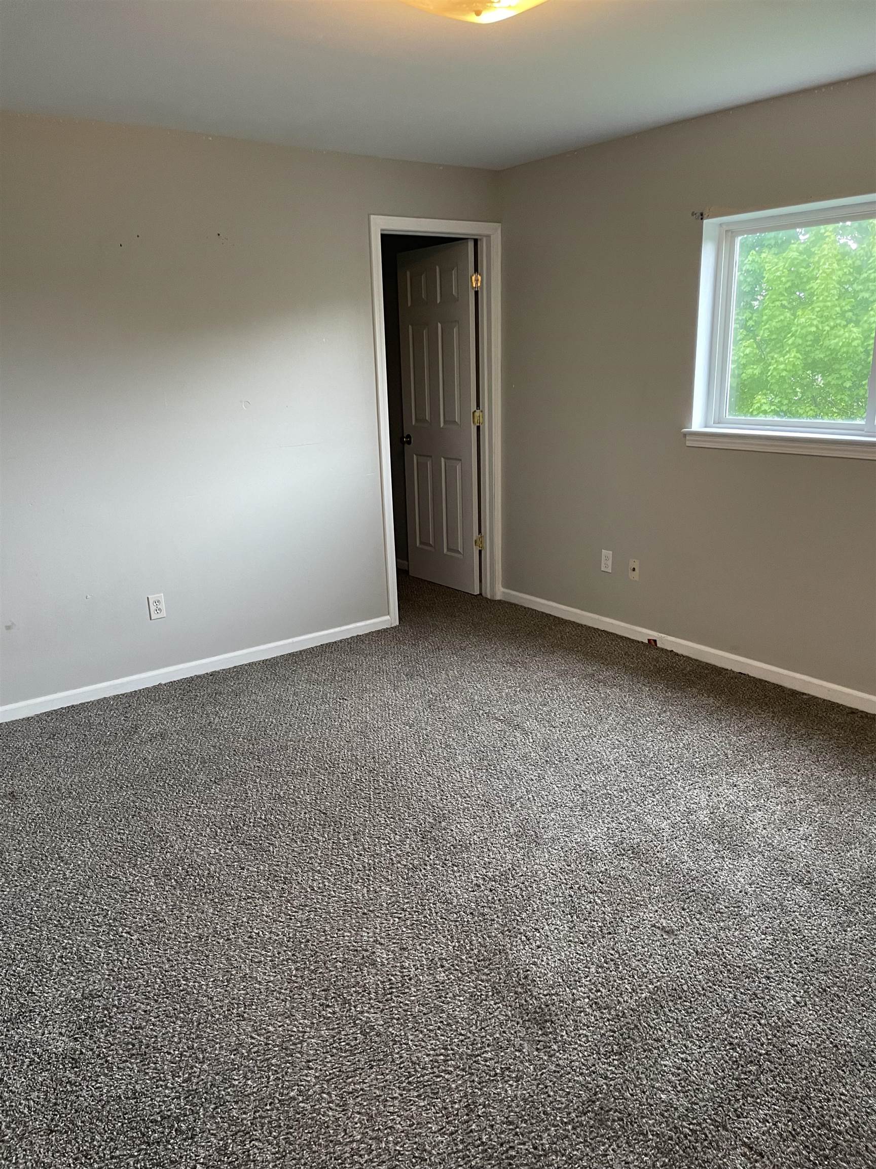 1501 Flushing Road Flint, MI 48504 - Photo 24 of 30 50141440-1a246f13-3e96-4af4-a949-083d50bd39fd.JPG