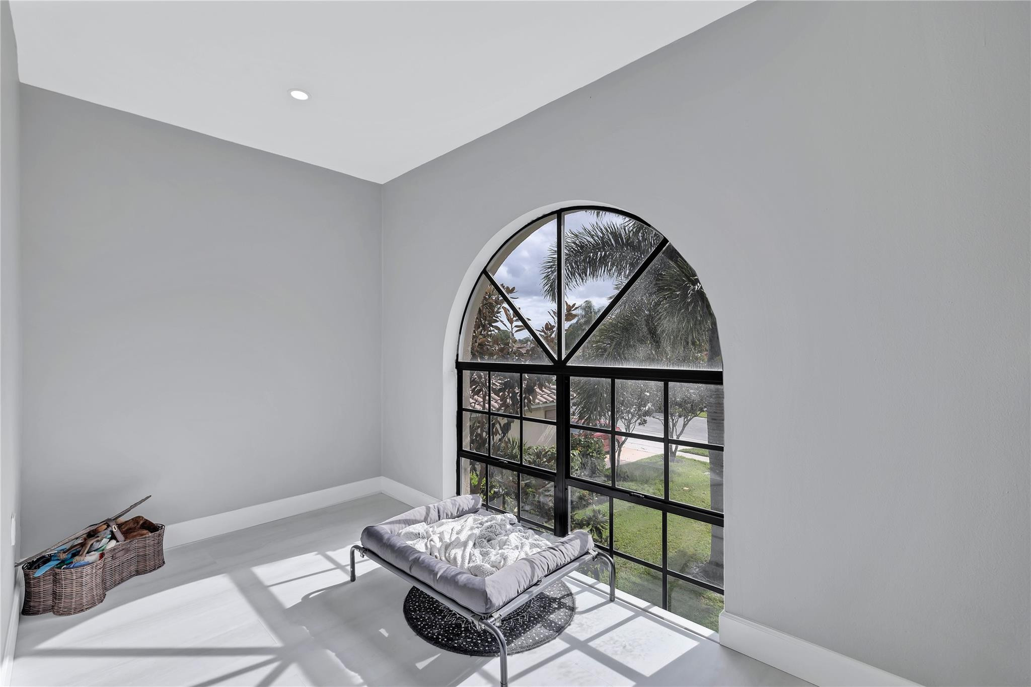 8613 Windy Circle Boynton Beach, FL 33472 - Photo 32 of 51 a living room with furniture