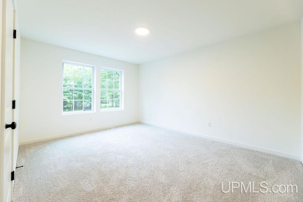 39 Tipperary Road Gladstone, MI 49837 - Photo 25 of 52 Gallery Image 25