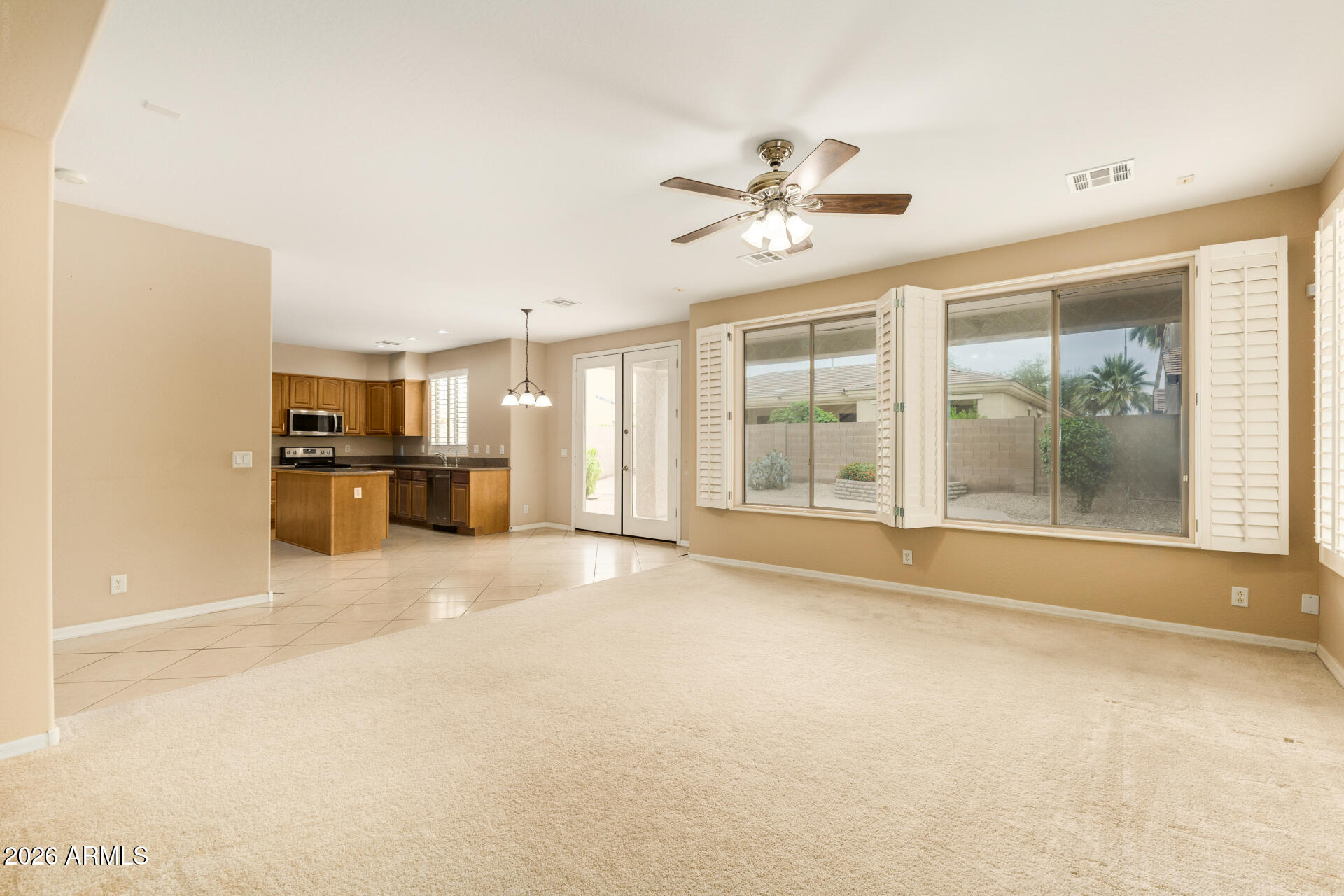 2543 South Rincon Drive Chandler, AZ 85286 - Photo 14 of 36 Family room
