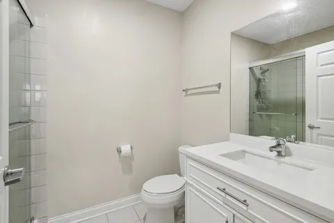 $315,000 | 8 West Monroe Street, Unit 1209, Chicago, IL 60603