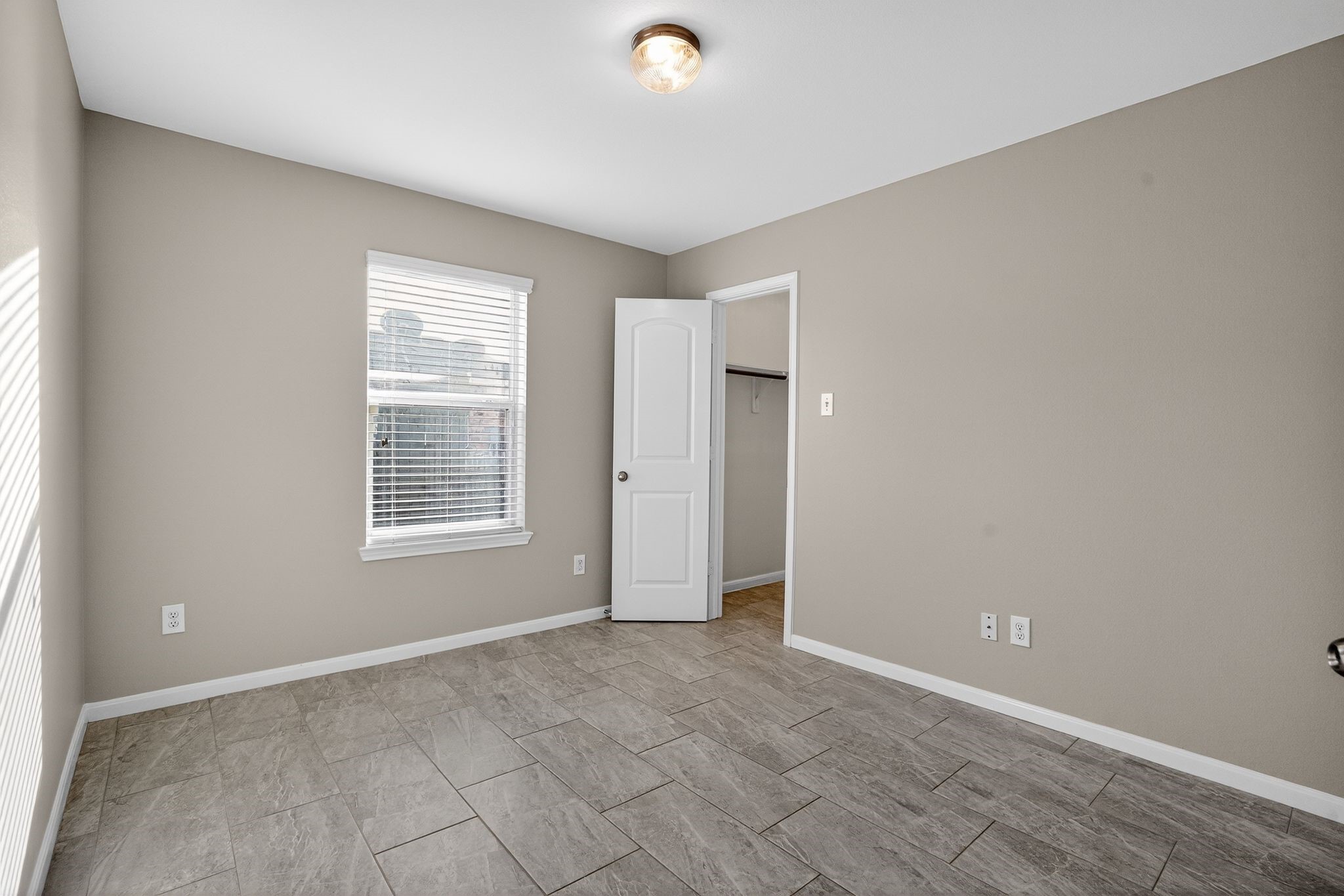 12325 Green Ridge Drive Willis, TX 77318 - Photo 12 of 33