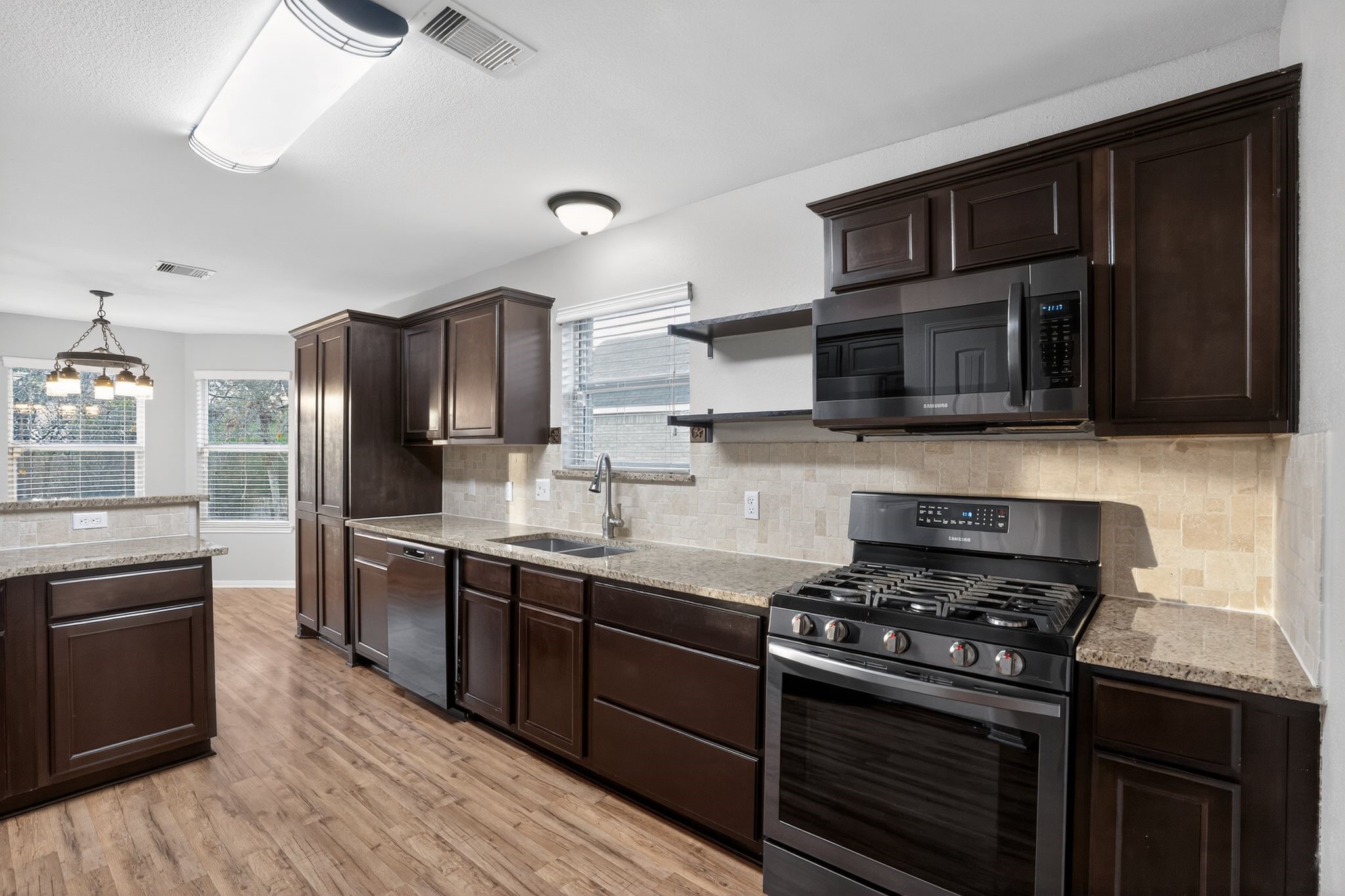 12325 Green Ridge Drive Willis, TX 77318 - Photo 18 of 33