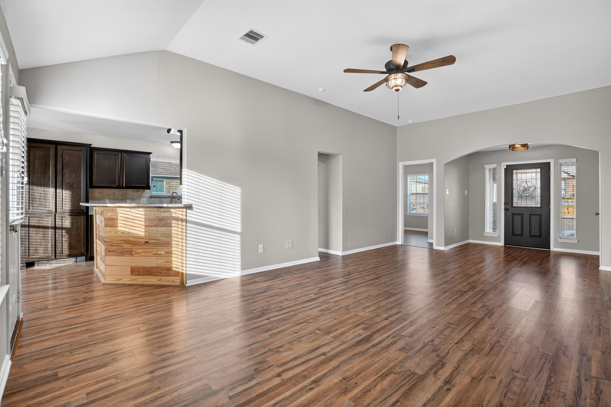 12325 Green Ridge Drive Willis, TX 77318 - Photo 6 of 33