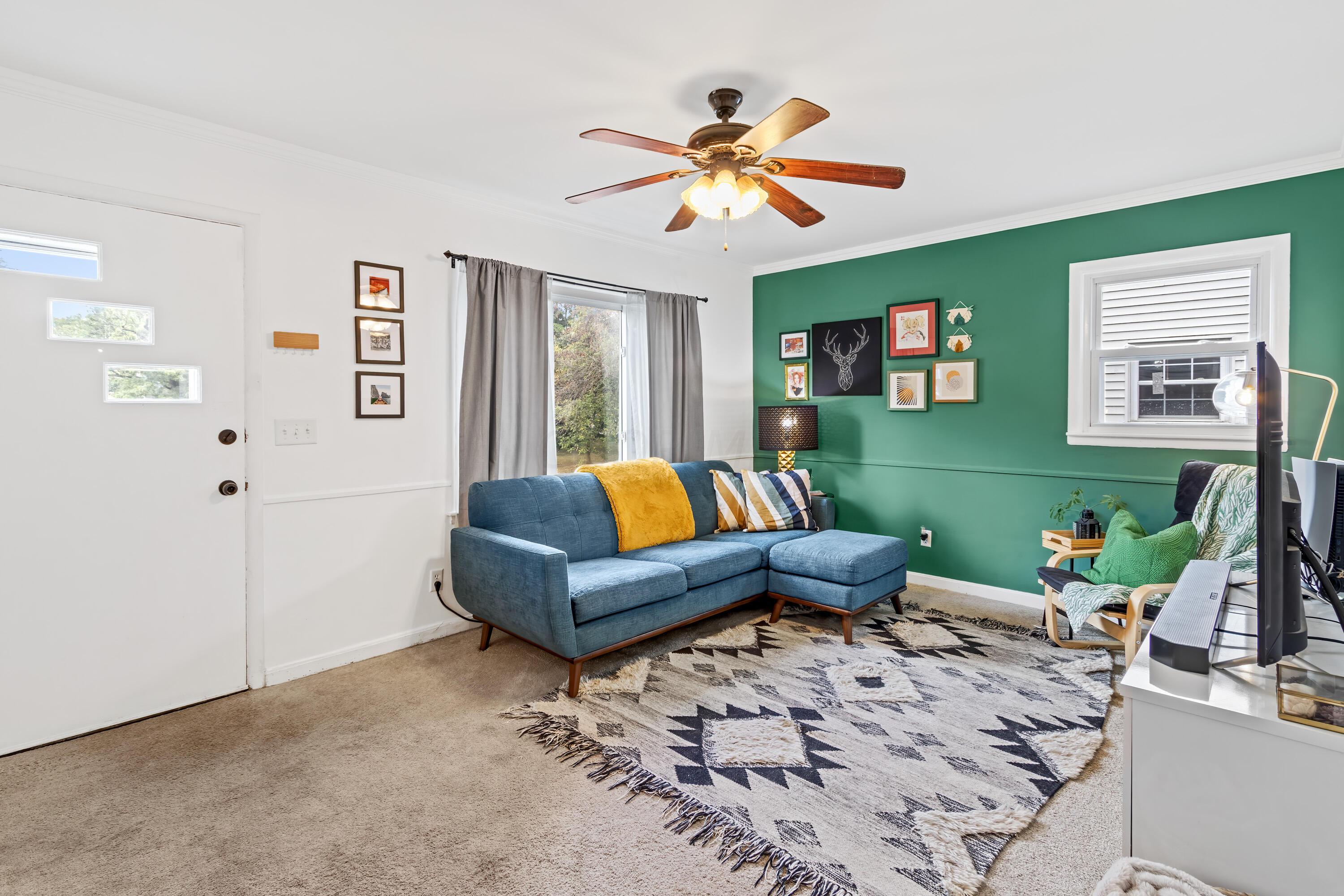 171 South Ashburton Road Columbus, OH 43213 - Photo 2 of 29 171 South Ashburton Road-7.jpg-FULL