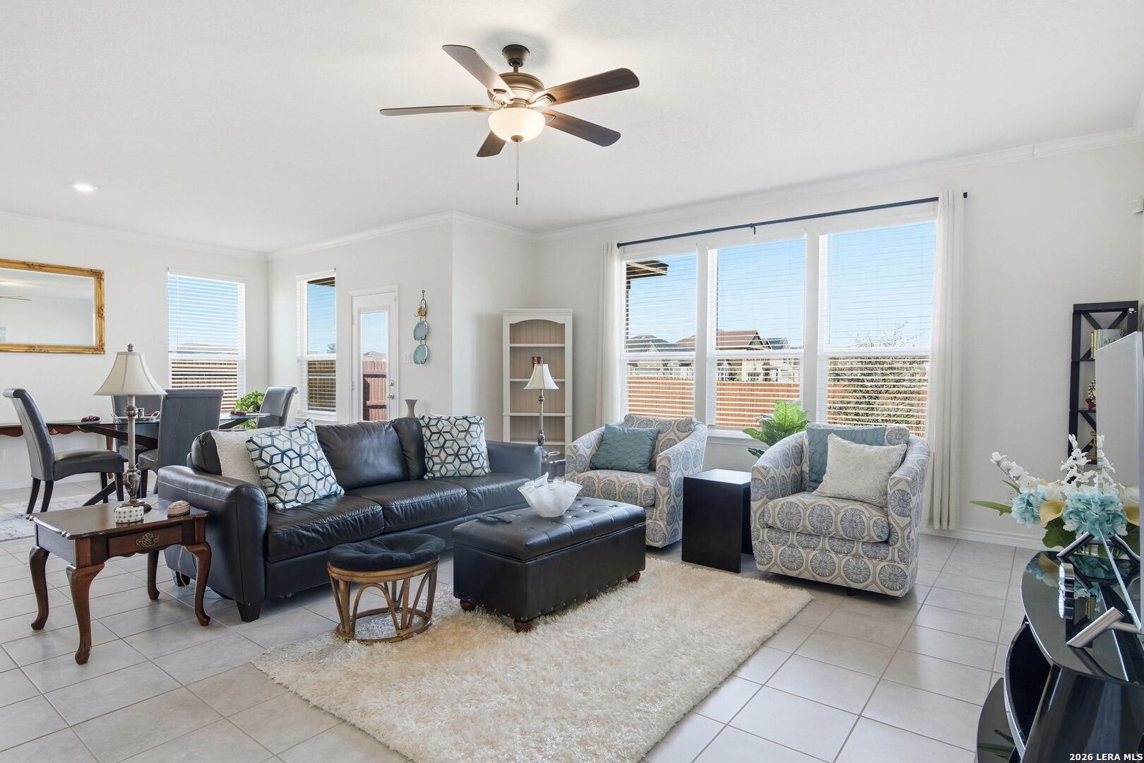 5103 Devanado Way San Antonio, TX 78261 - Photo 12 of 42 a living room with furniture potted plant and a large window