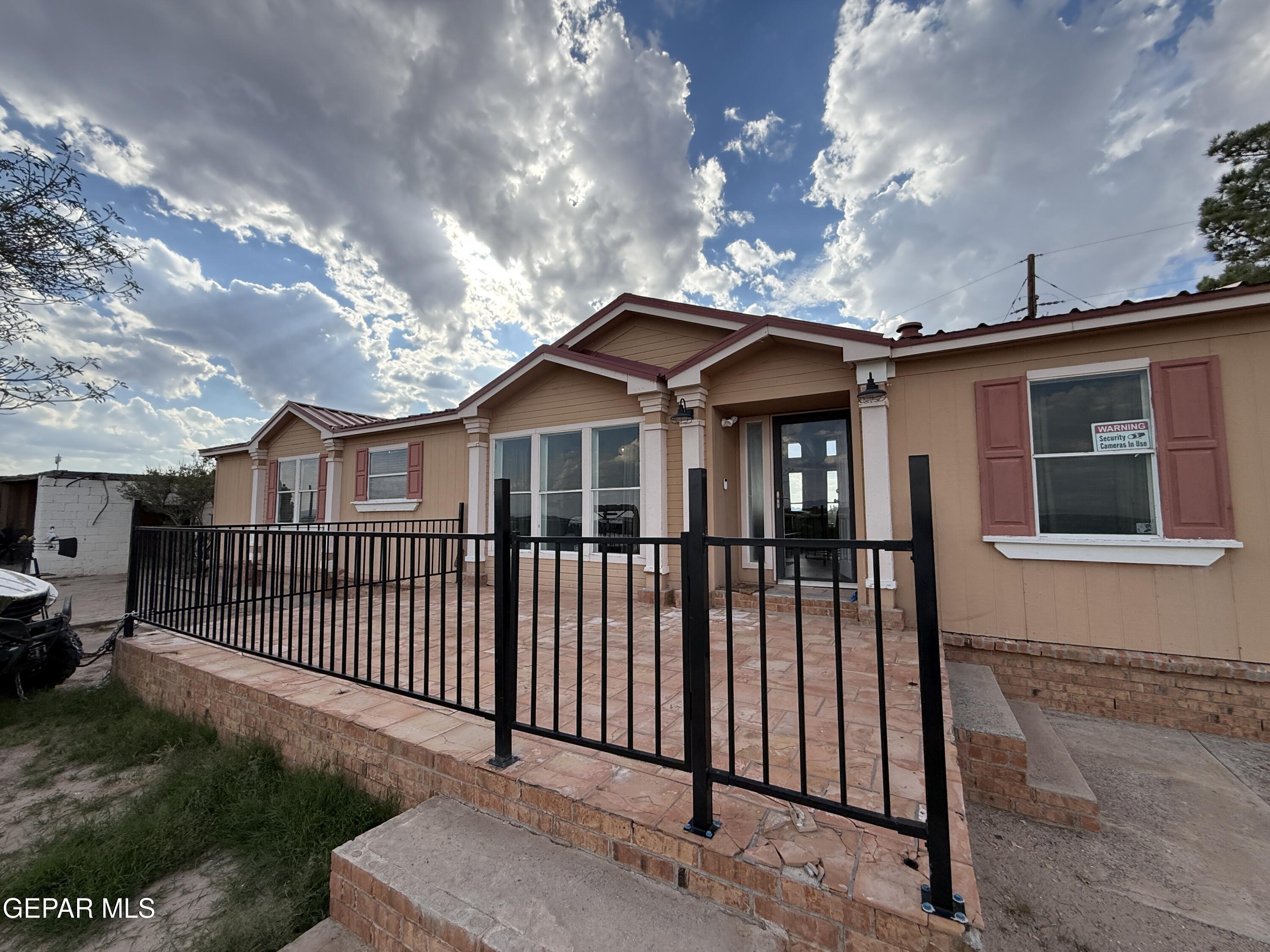 38348 State Highway 20 Fort Hancock, TX 79839 - Photo 8 of 34 IMG_9375