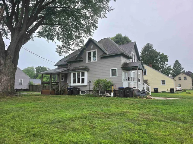 $180,000 | 516 East Randall Street, Shawano, WI 54166