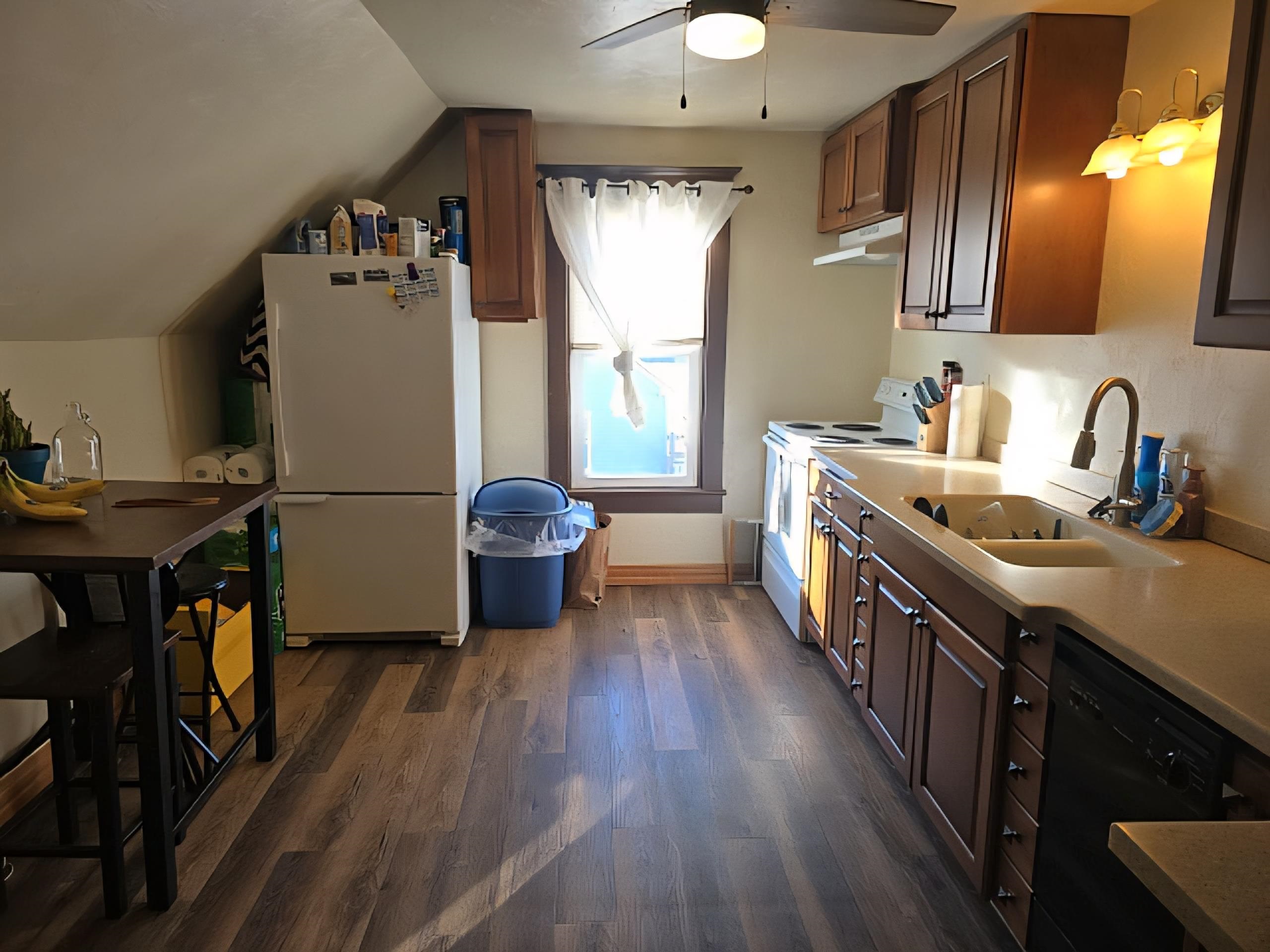 516 East Randall Street Shawano, WI 54166 - Photo 5 of 16