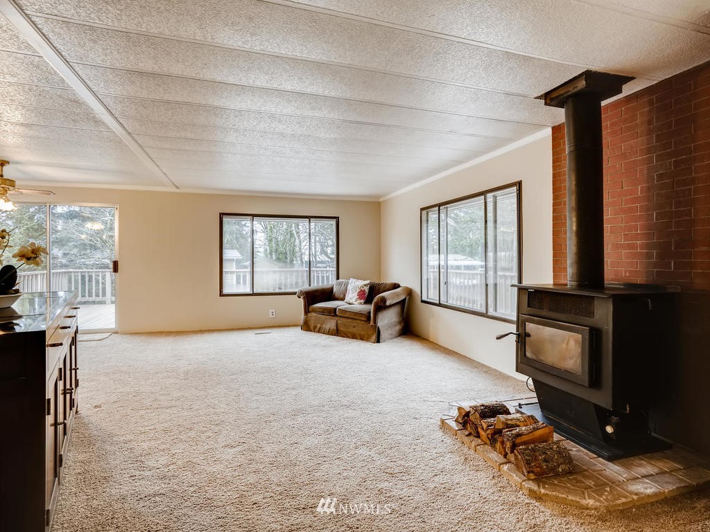 19234 127th Avenue Northeast Bothell, WA 98011 - Photo 4 of 21 Gallery Image 4