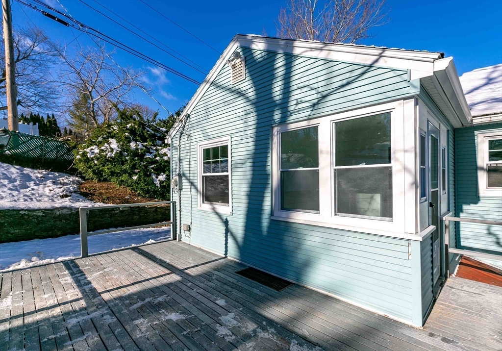 15 Nelson Place Worcester, MA 01605 - Photo 39 of 42