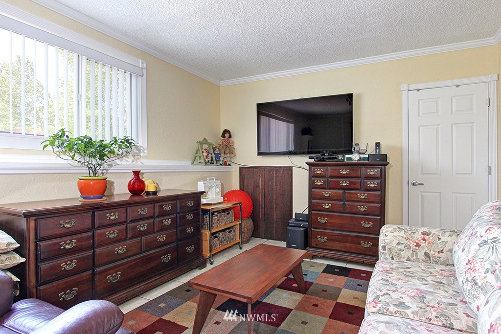 3502 Morris Avenue South Renton, WA 98055 - Photo 13 of 17