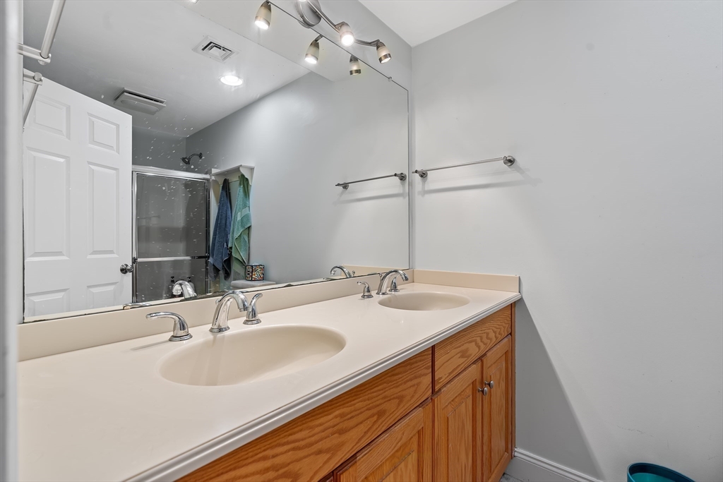 121 Revere Street, Unit M Canton, MA 02021 - Photo 11 of 19