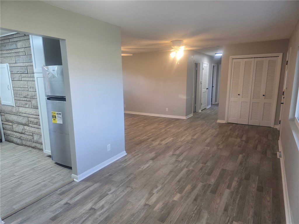 1505 West Ash Avenue Decatur, IL 62526 - Photo 8 of 19 Gallery Image 8