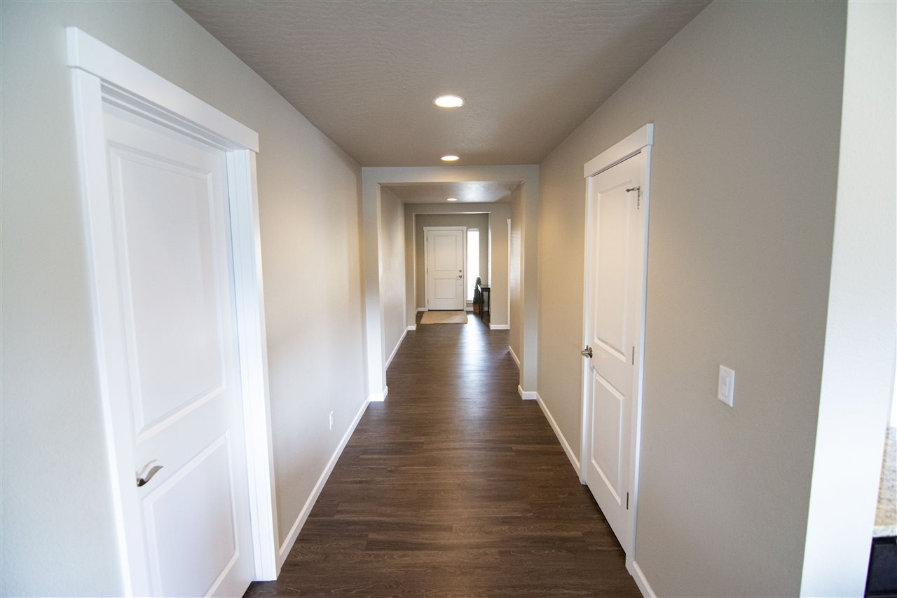 928 East Colbert Road Colbert, WA 99005 - Photo 17 of 20