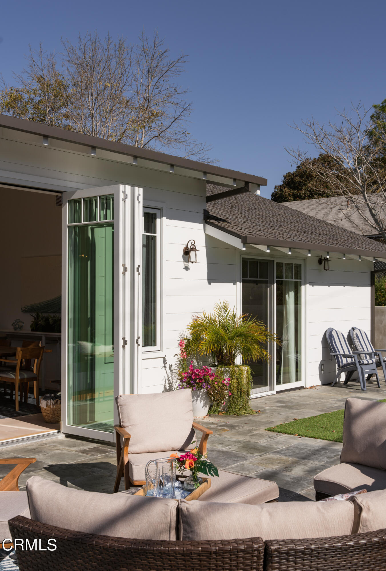 330 Salida Del Sol Santa Barbara, CA 93109 - Photo 33 of 39 a front view of a house with garden