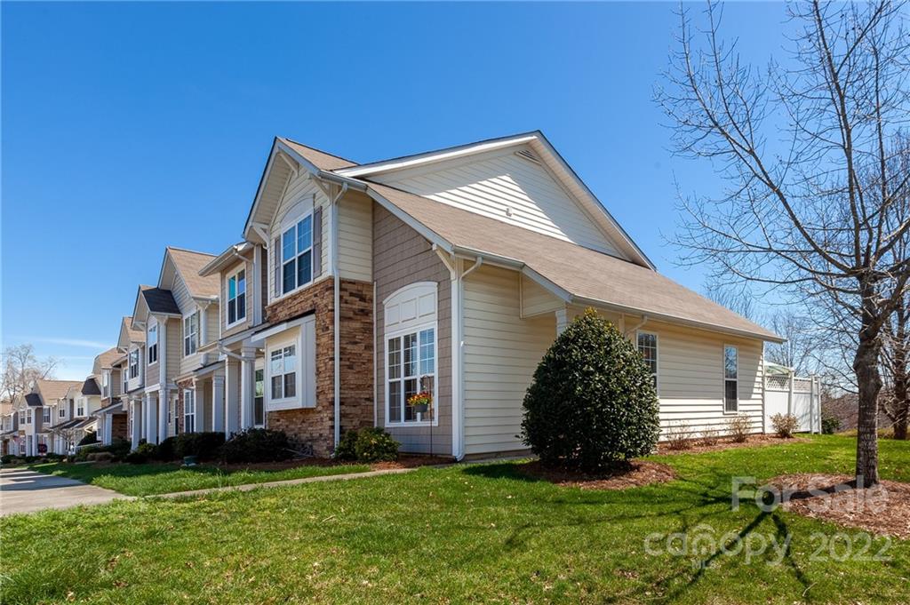 206 Dawn Mist Lane, Unit 28 Fort Mill, SC 29708 - Photo 31 of 39 a view of a house with a yard