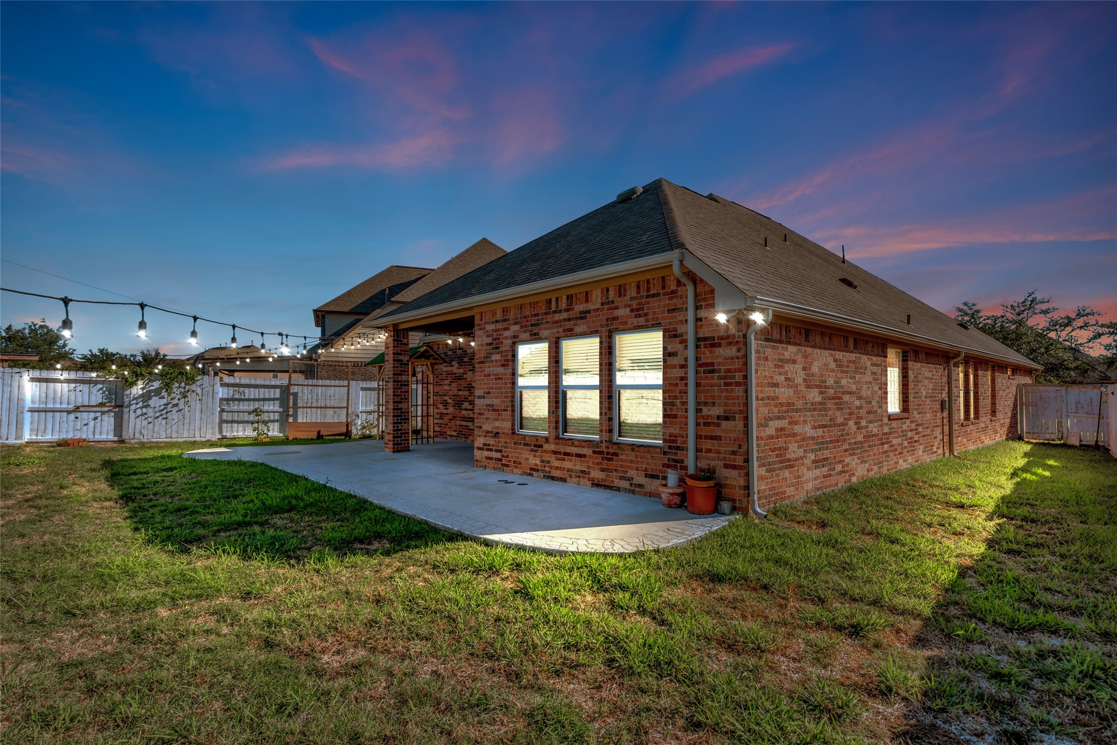 19906 Durwood Pines Lane Cypress, TX 77433 - Photo 21 of 26 a backyard of a house with lots of green space
