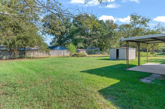 $199,900 | 908 West State Highway, Canton, TX 75103