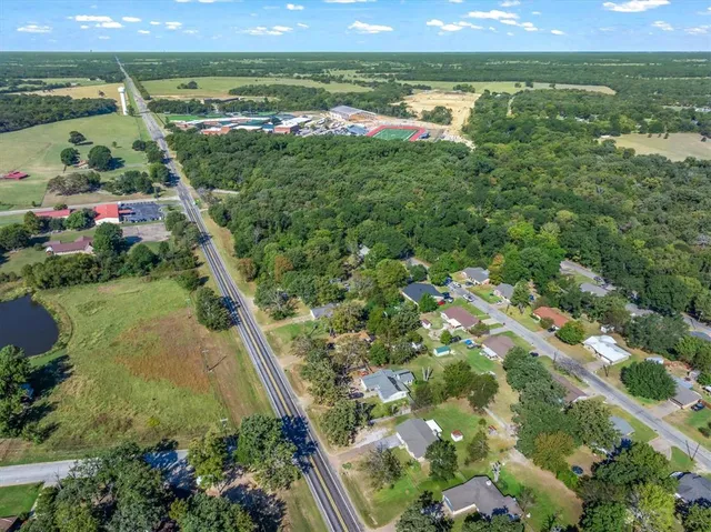 $199,900 | 908 West State Highway, Canton, TX 75103