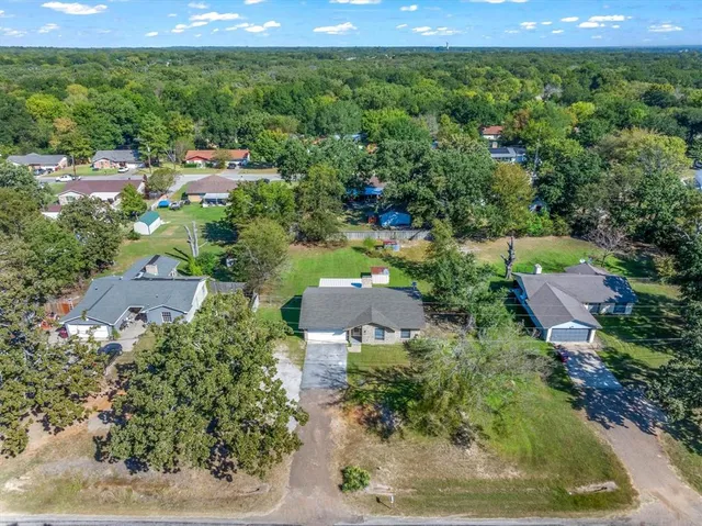 $199,900 | 908 West State Highway, Canton, TX 75103