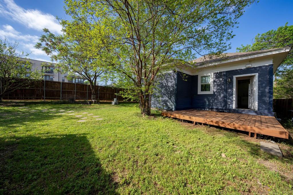 918 Elsbeth Street Dallas, TX 75208 - Photo 26 of 35