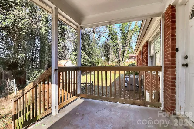 $1,695 | 4919 Raymond Place, Charlotte, NC 28205