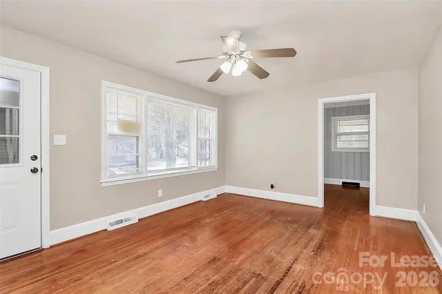 $1,695 | 4919 Raymond Place, Charlotte, NC 28205