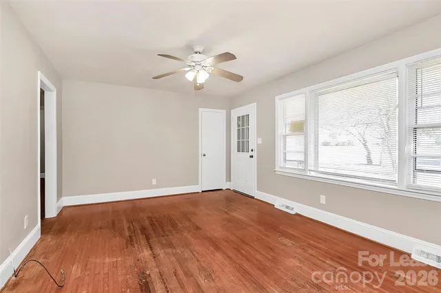 $1,695 | 4919 Raymond Place, Charlotte, NC 28205