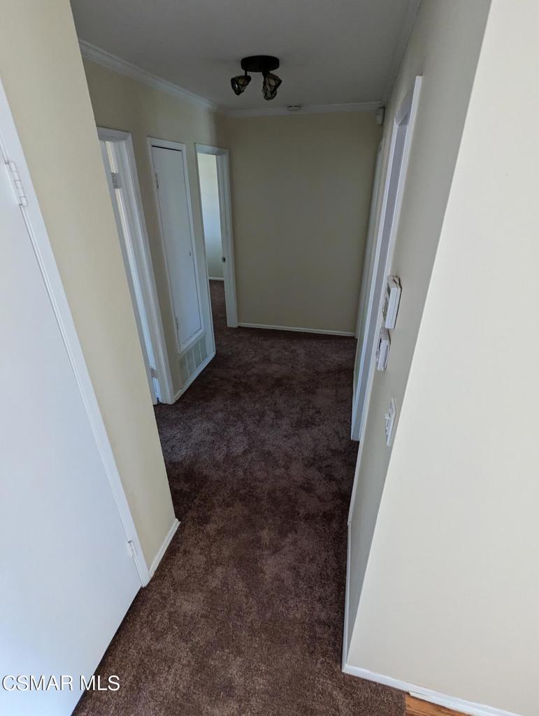 2441 Pierce Court Simi Valley, CA 93065 - Photo 9 of 11