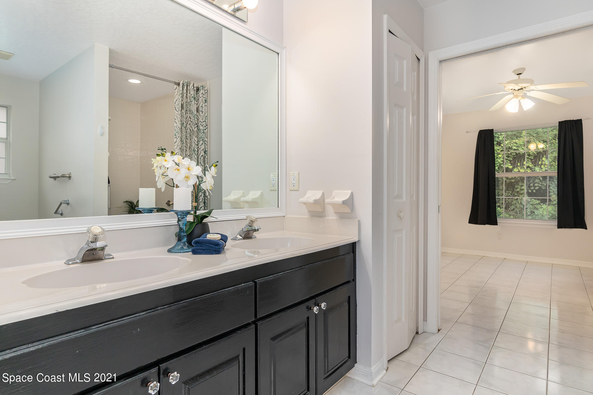 4370 Canard Road Melbourne, FL 32934 - Photo 19 of 26 Jack_Jill bath