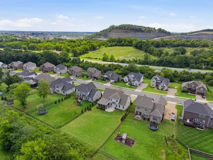 $650,000 | 269 Crooked Creek Lane, Hendersonville, TN 37075
