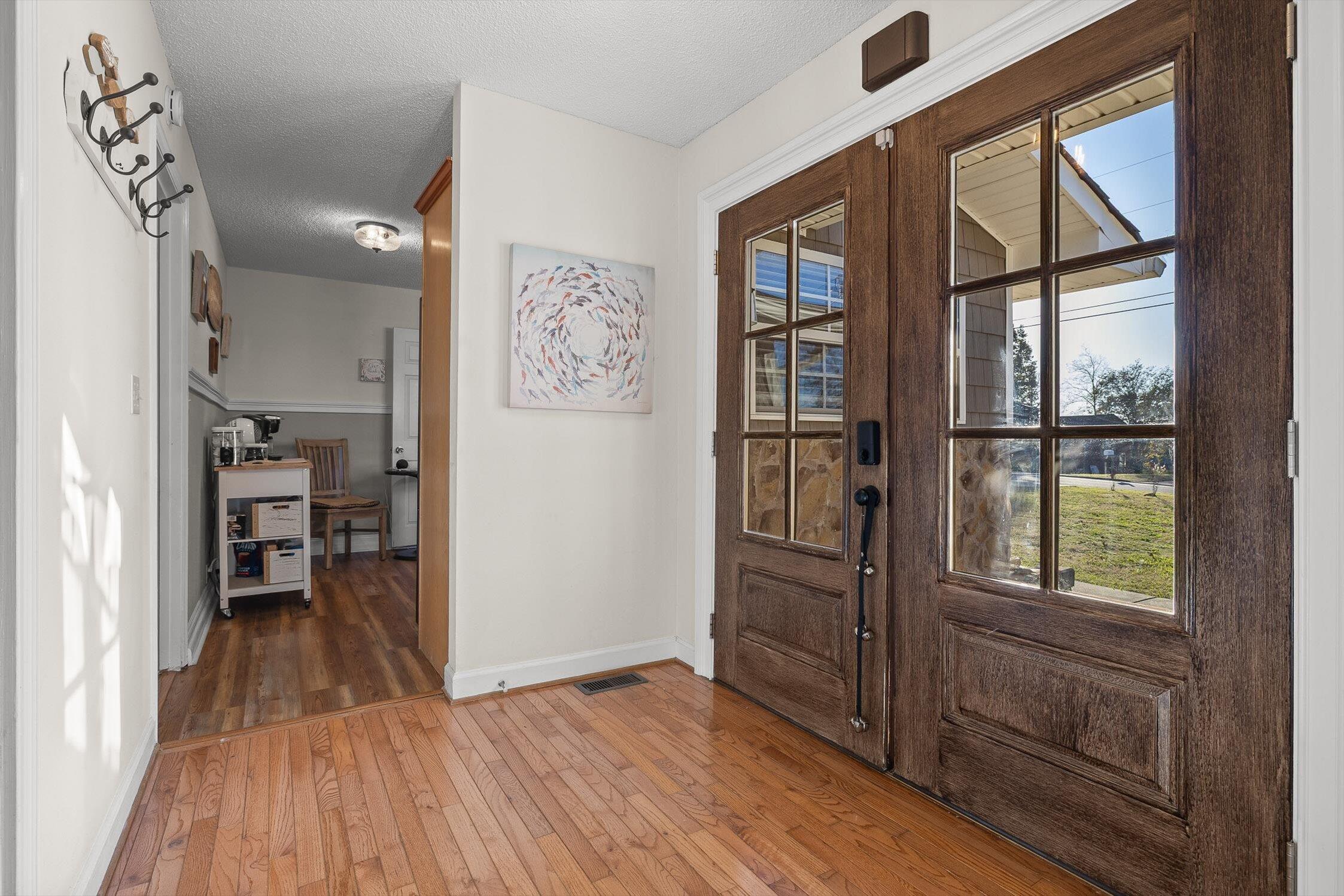 92 South Glade Road Fort Oglethorpe, GA 30742 - Photo 4 of 46 32-Glade-32