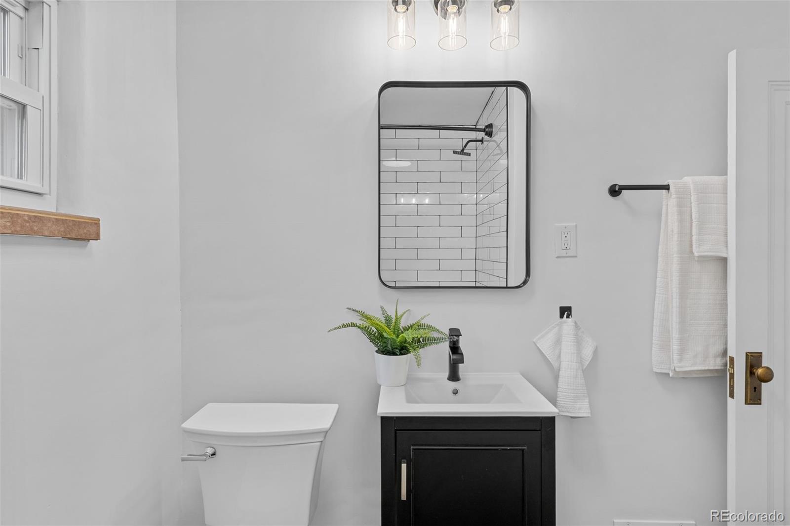 1335 North Locust Street Denver, CO 80220 - Photo 16 of 38