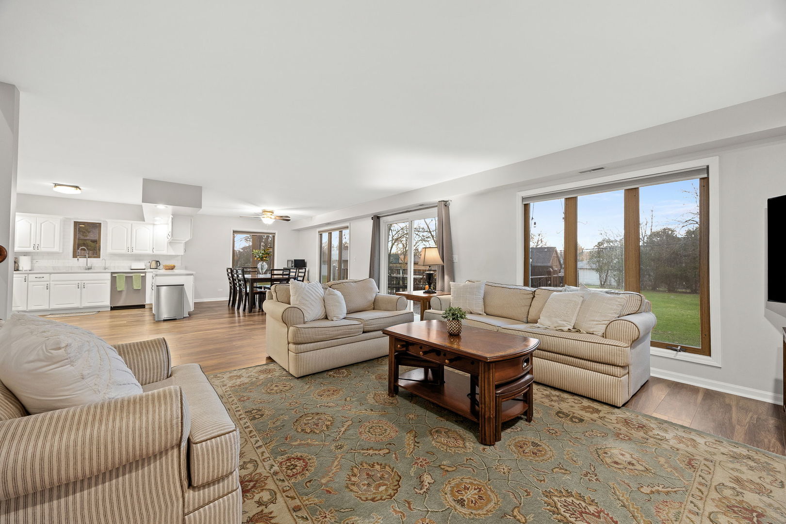 6815 Willow Springs Road Countryside, IL 60525 - Photo 12 of 44