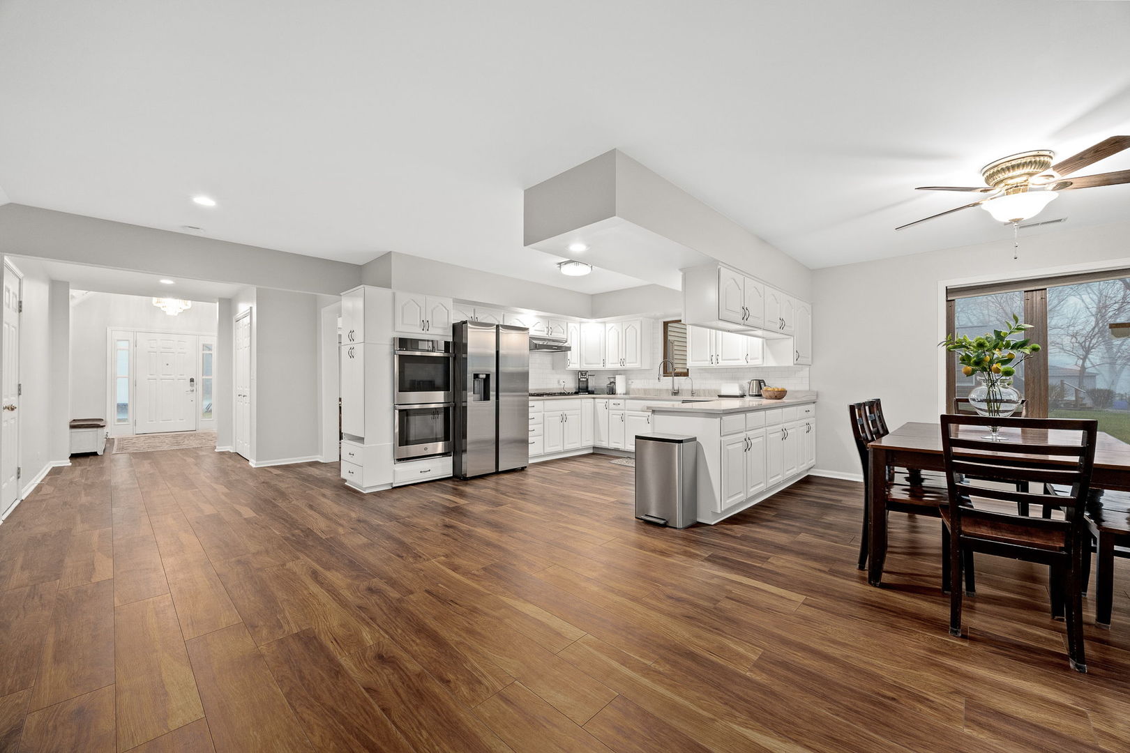 6815 Willow Springs Road Countryside, IL 60525 - Photo 14 of 44