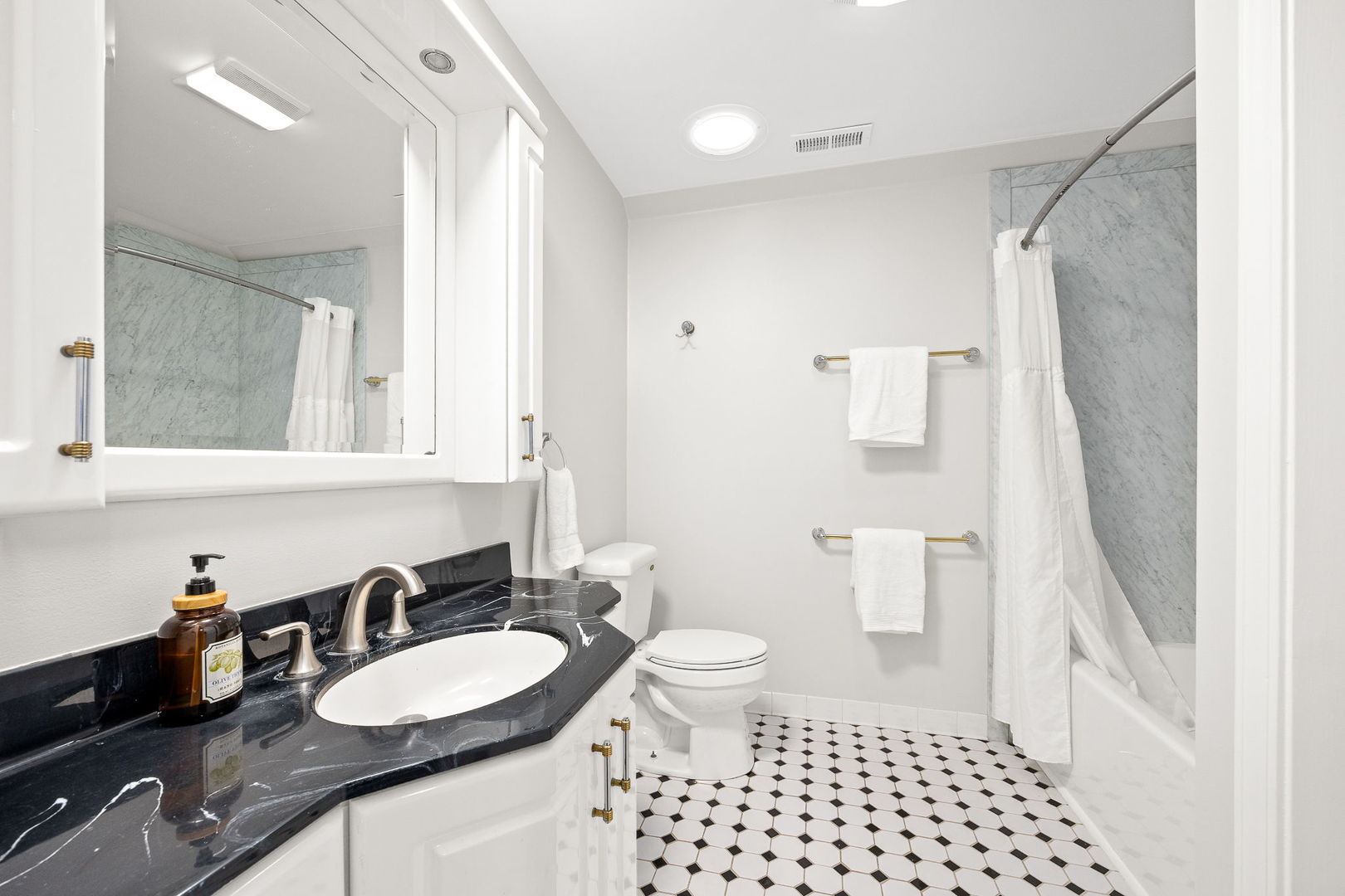 6815 Willow Springs Road Countryside, IL 60525 - Photo 22 of 44