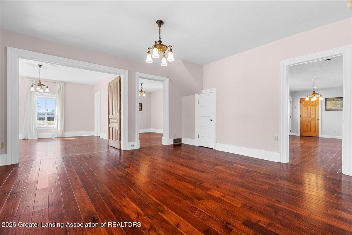 8410 Beardslee Road Owosso, MI 48867 - Photo 11 of 68 15-Media Jett - 15