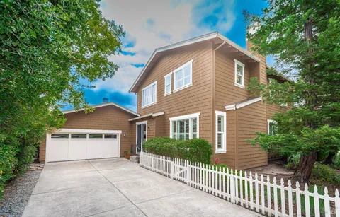 $1,888,000 | 920 2nd Street East, Sonoma, CA 95476