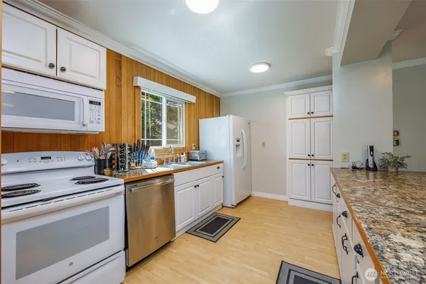 $1,199,999 | 9029 Icicle Road, Leavenworth, WA 98826