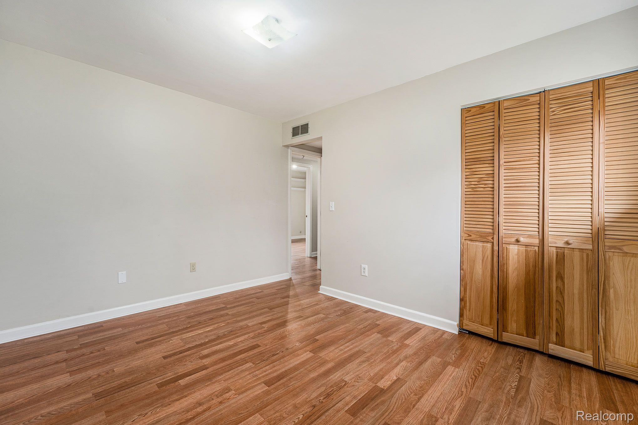 2476 Eastern Avenue Rochester, MI 48307 - Photo 18 of 22 Gallery Image 18