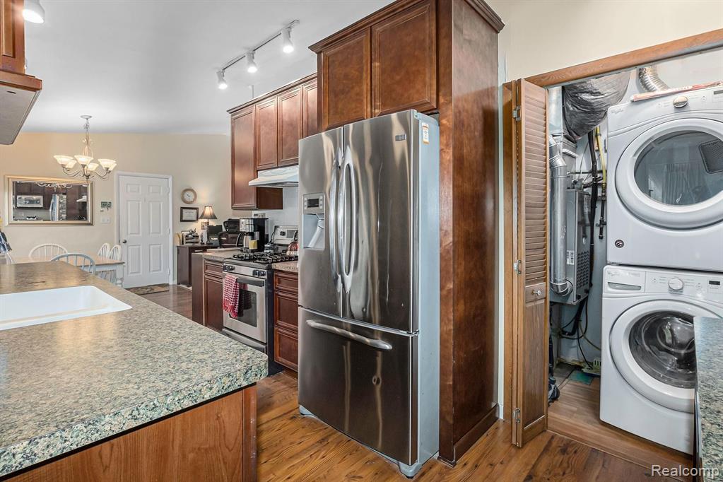 30960 Pear Ridge Farmington Hills, MI 48334 - Photo 18 of 38