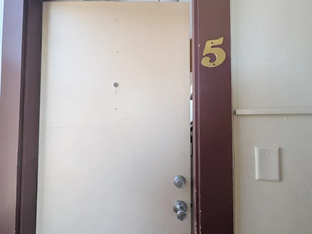 $1,500 | 145 Main Street, Unit 5, Newmarket, NH 03857