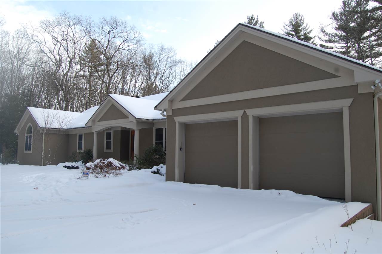 41 Whitehouse Road Rochester, NH 03867 - Photo 1 of 40